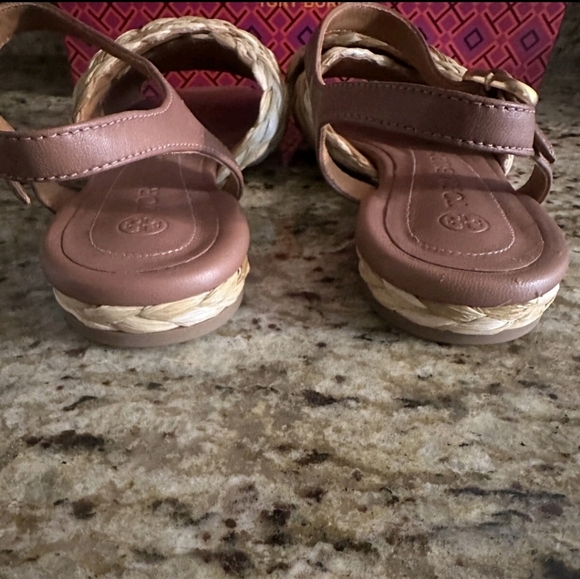 NWOT Tory Burch Kira Block Heel Sandals - sz. 8.5 - Picture 4 of 5